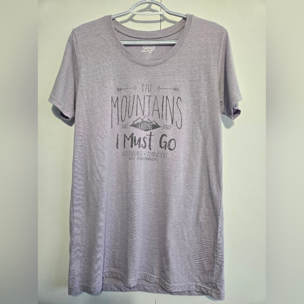 Blue 84 Light Purple Gatlinburg, TN T-Shirt Size XL